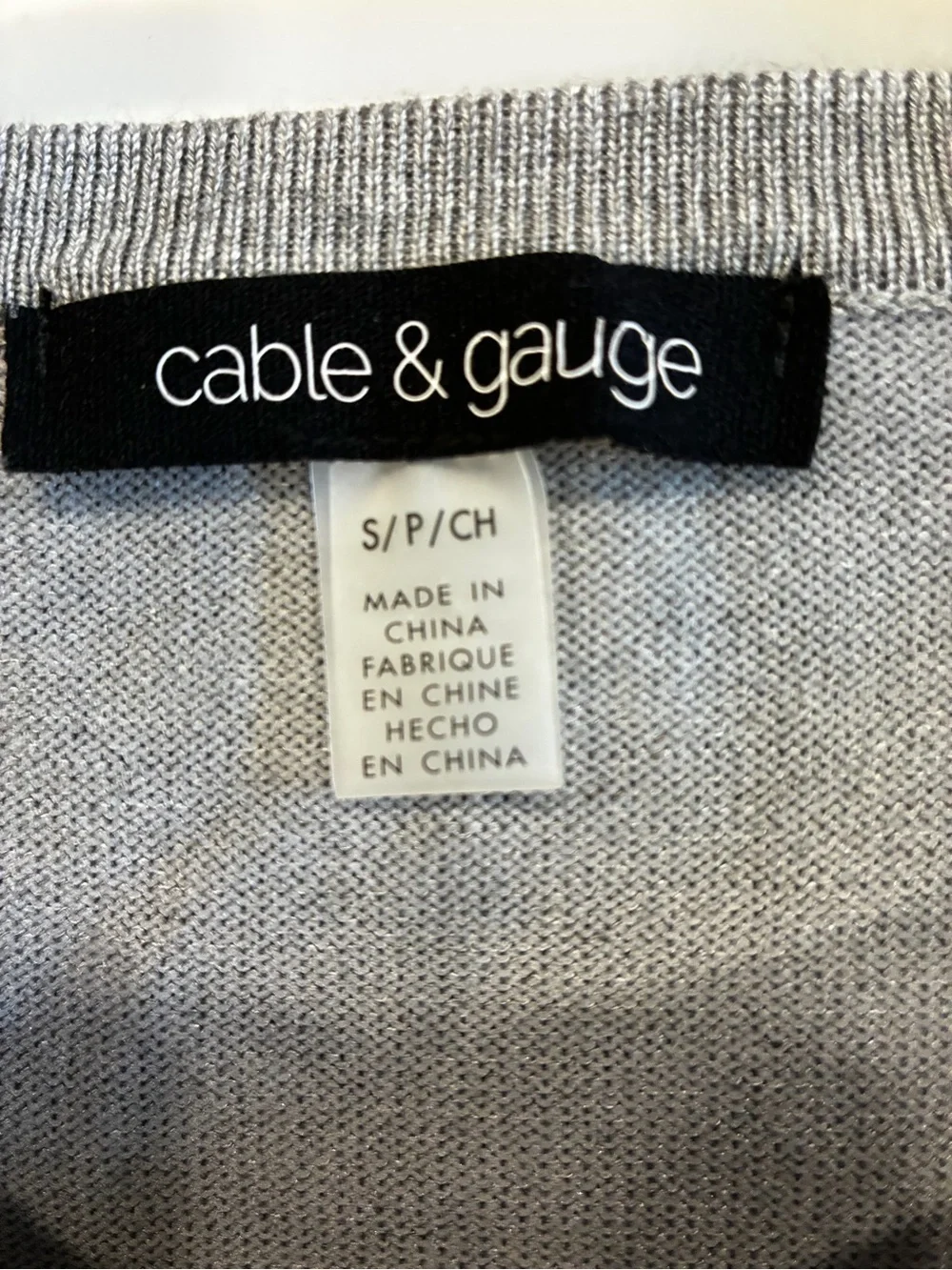 Cable & Gauge Gray Bow-Appliqué Button-Front Cardigan